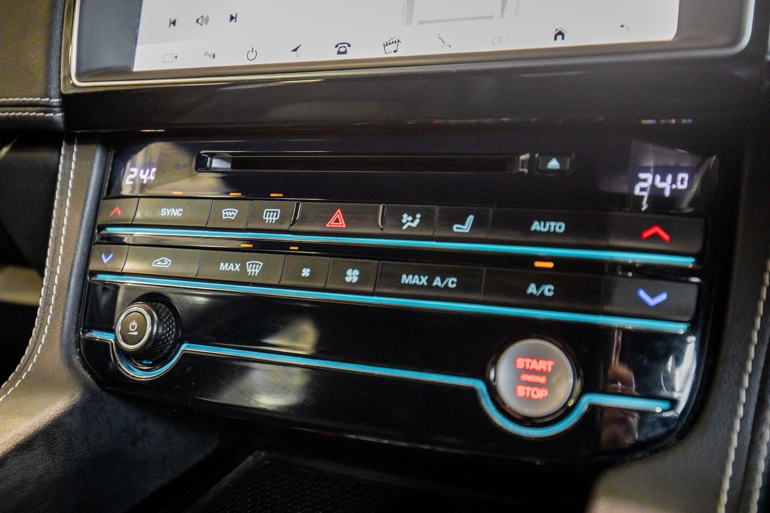 Used Jaguar F-Pace 2020 for sale - 77611842: Photo 30