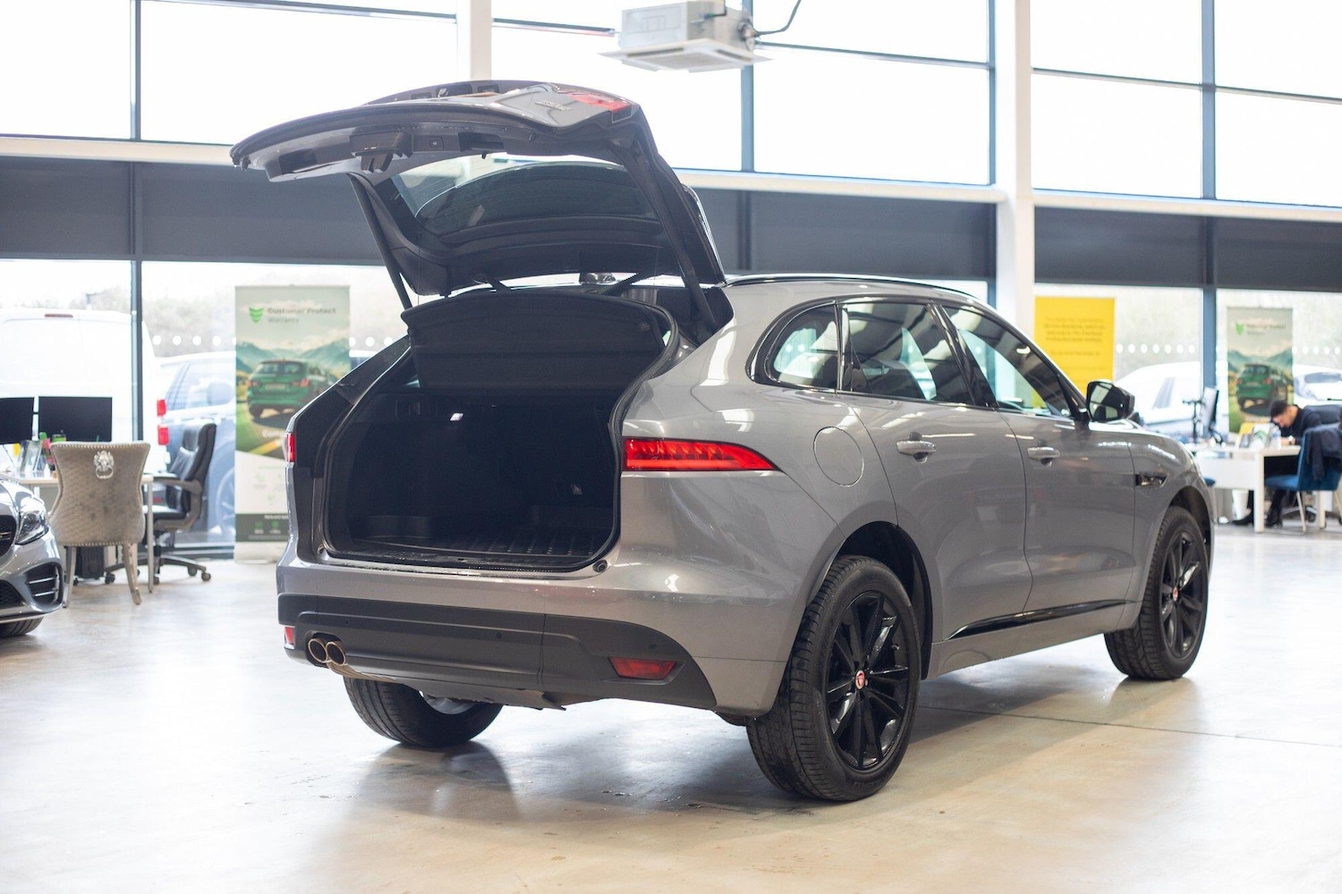 Used Jaguar F-Pace 2020 for sale - 77611842: Photo 42