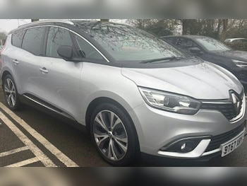 Used Renault Grand Scenic 2017 for sale - 78136269: Photo