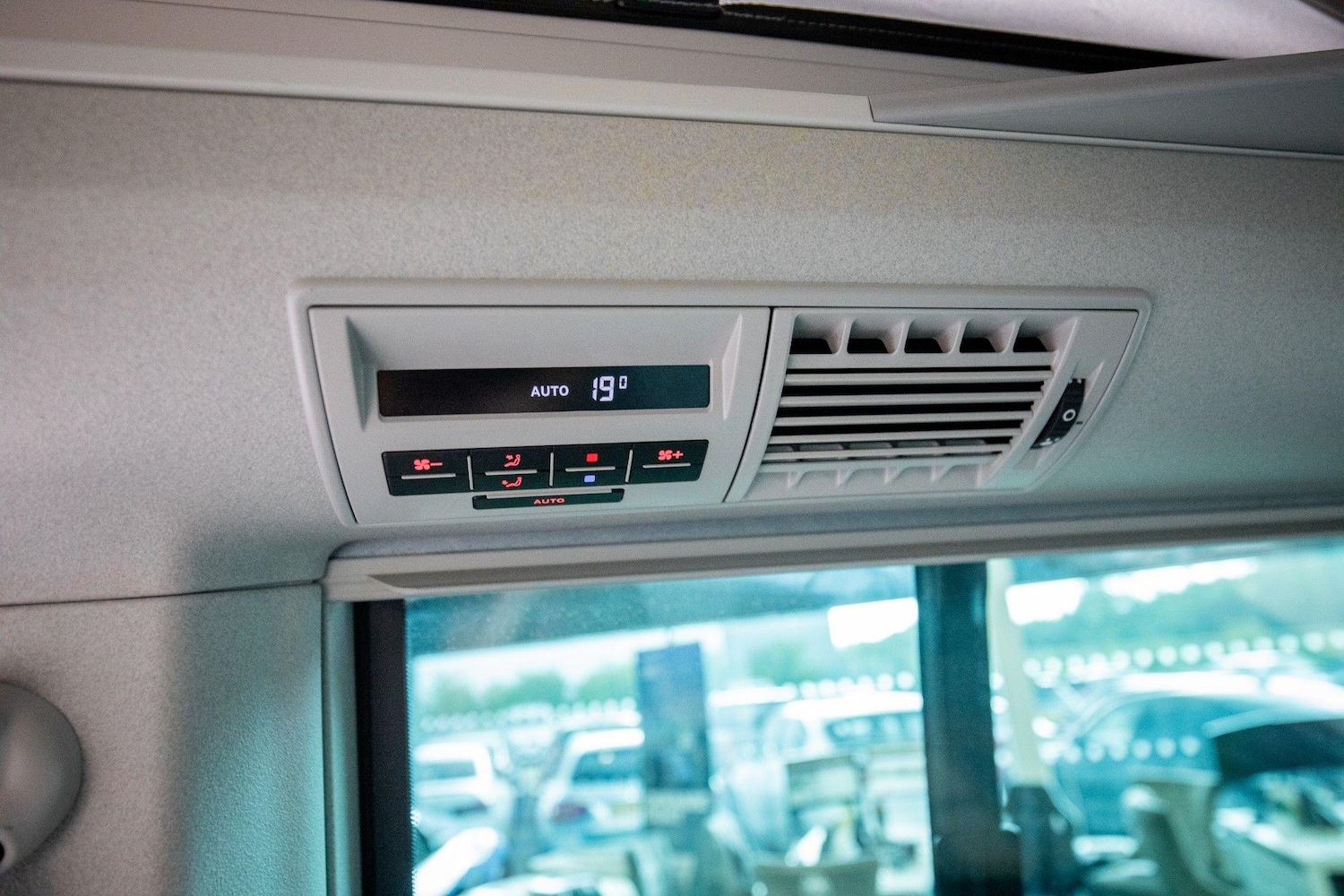 Used Volkswagen California for sale - 76823937: Photo 28