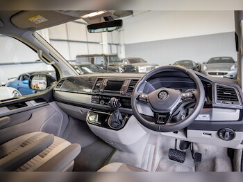 Used Volkswagen California 2017 for sale - 76823937: Photo