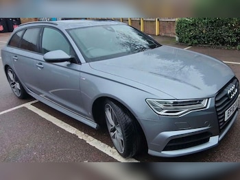 2016 (16) - 2.0 TDI Ultra Black Edition 5dr S Tronic