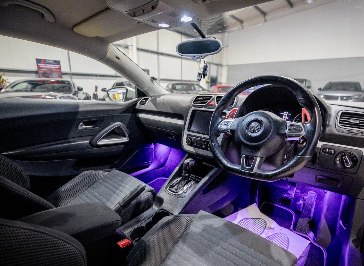 Used Volkswagen Scirocco 2011 for sale - 77412094: Photo 2