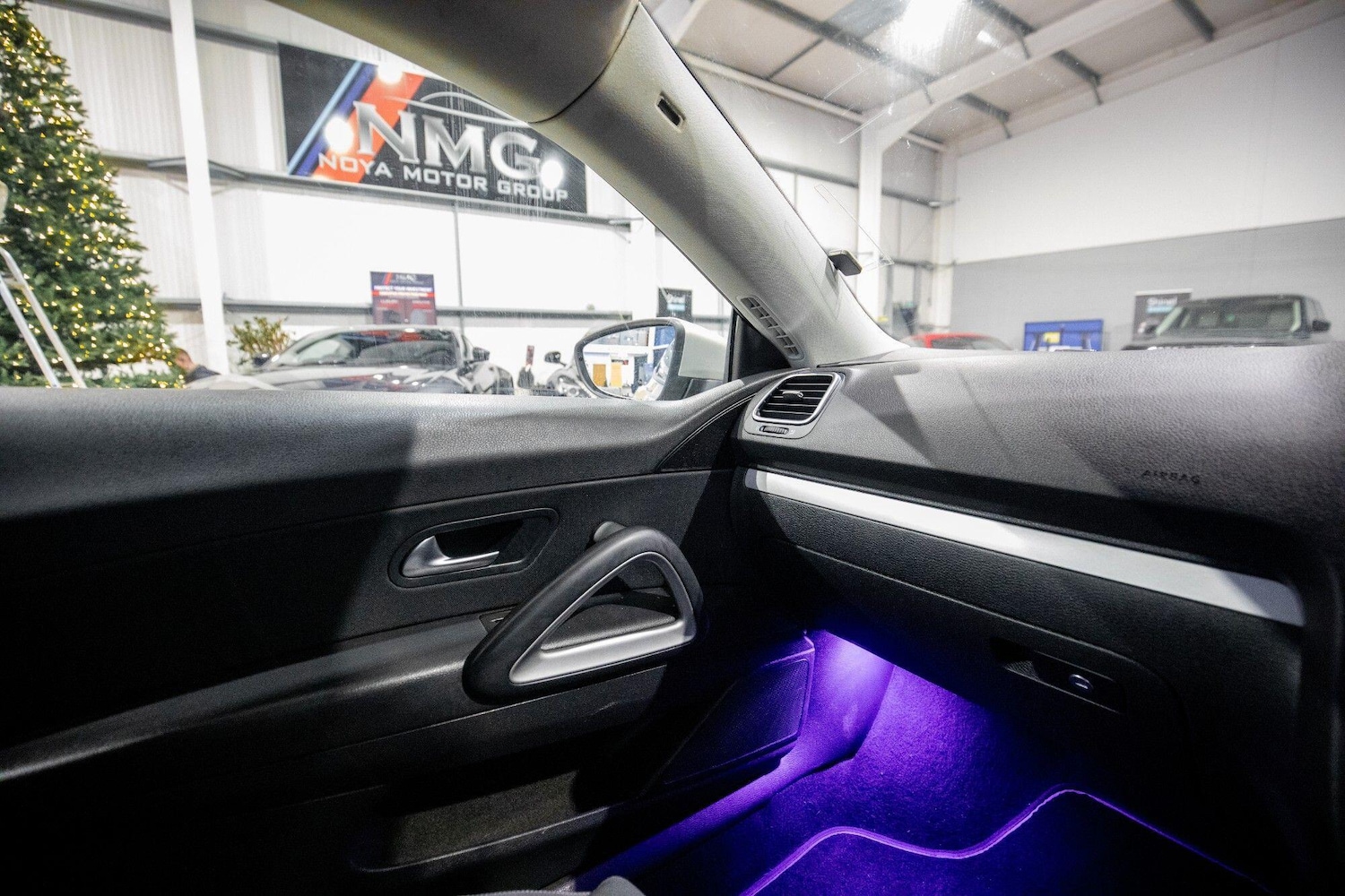 Used Volkswagen Scirocco 2011 for sale - 77412094: Photo 24