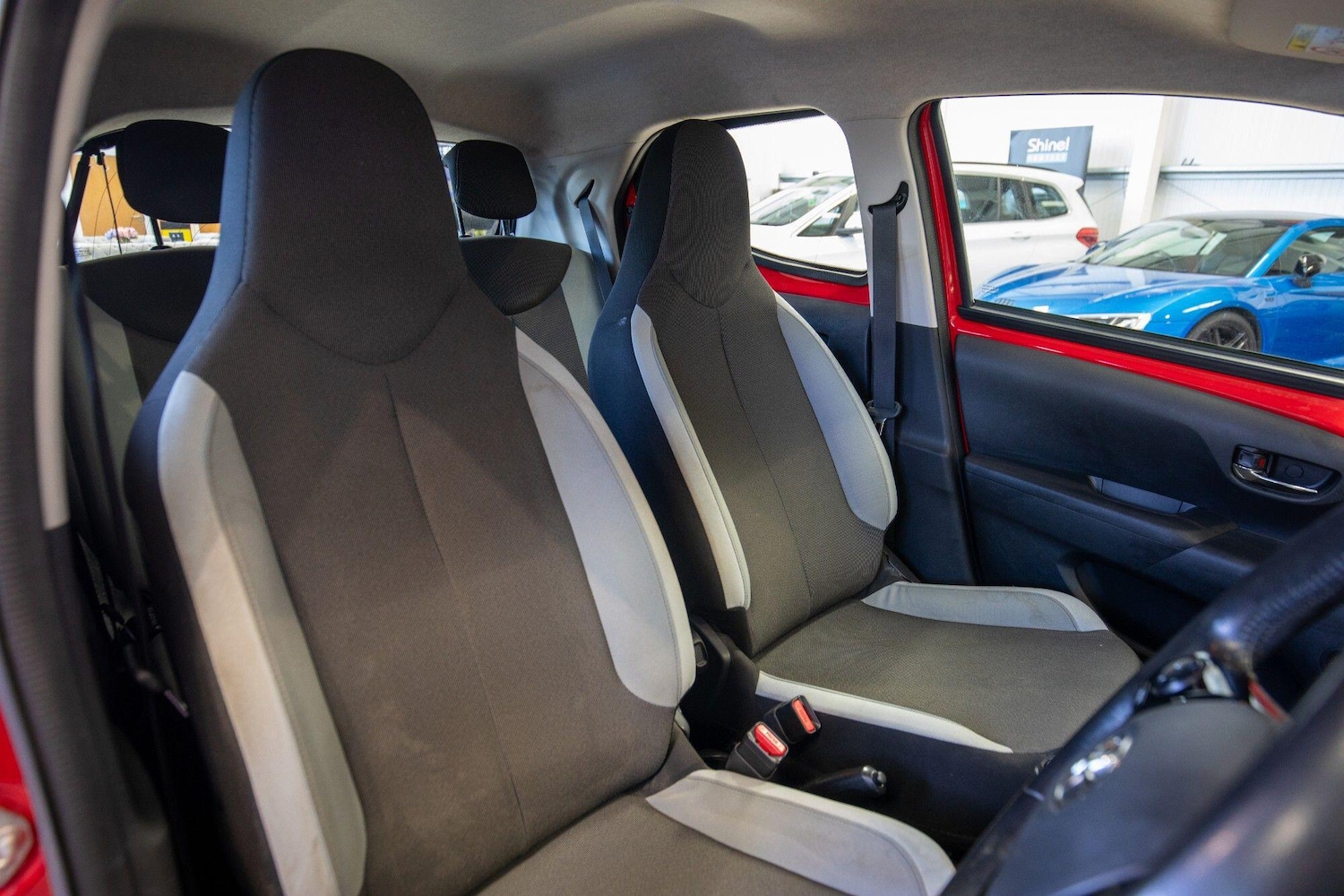 Used Toyota AYGO for sale - 76850507: Photo 2