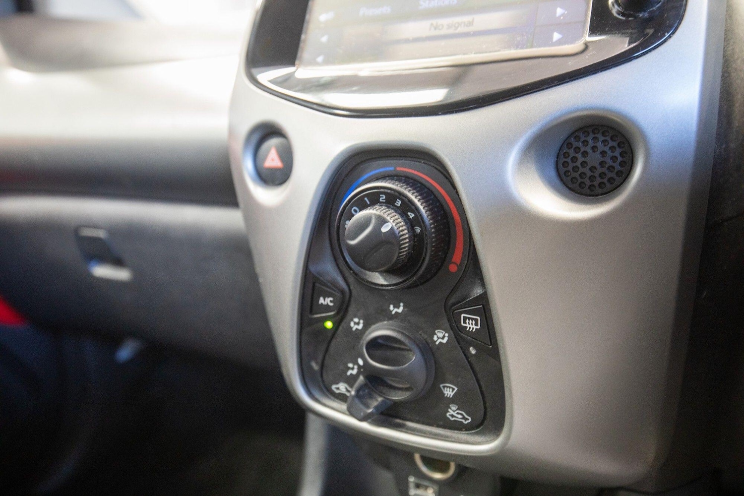 Used Toyota AYGO for sale - 76850507: Photo 22