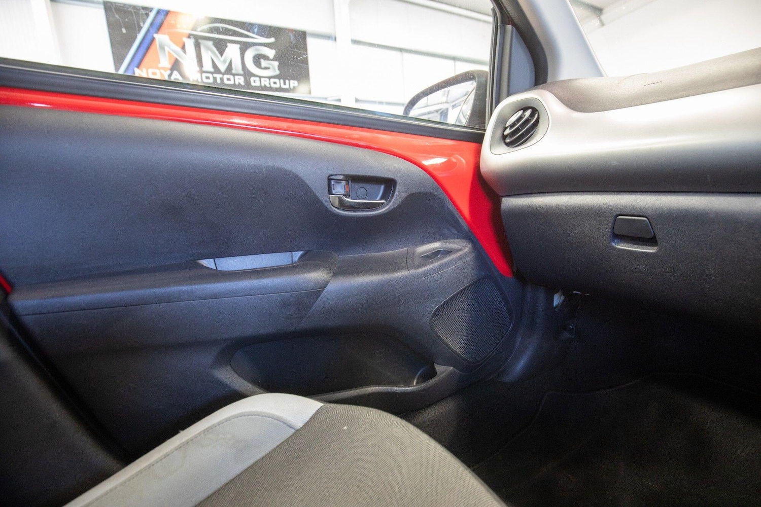 Used Toyota AYGO for sale - 76850507: Photo 25