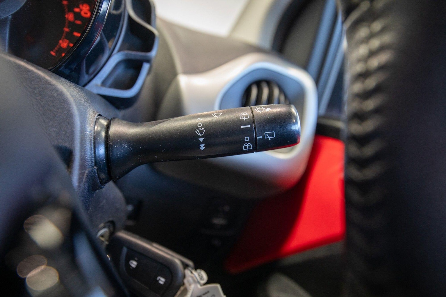 Used Toyota AYGO for sale - 76850507: Photo 27