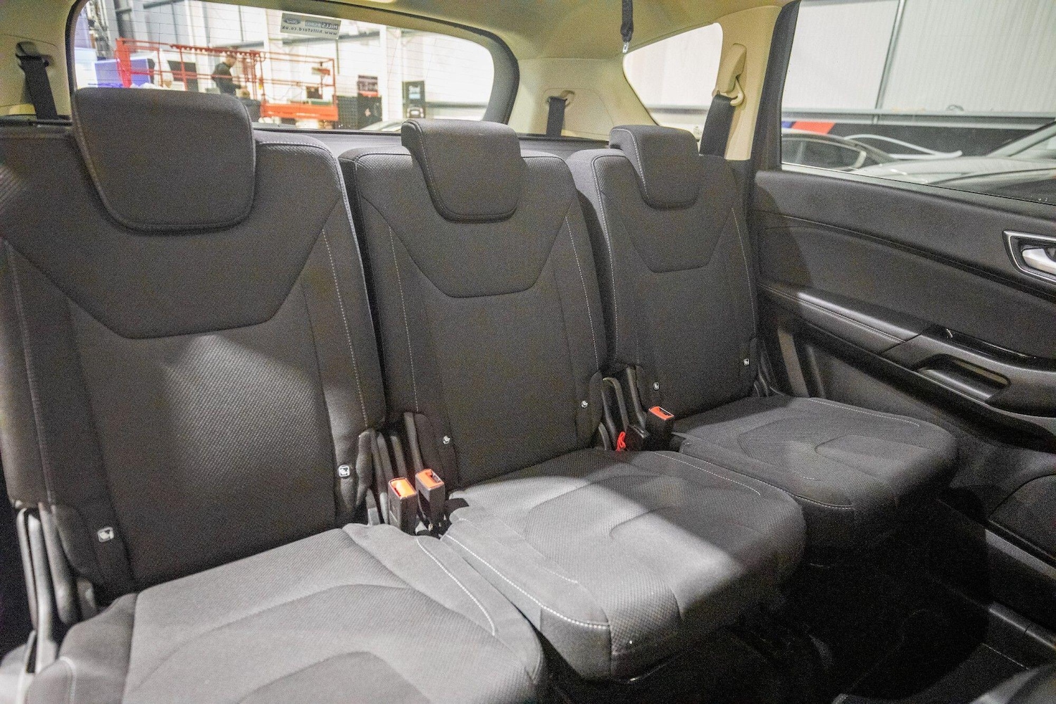 Used Ford S-Max 2017 for sale - 77330985: Photo 12