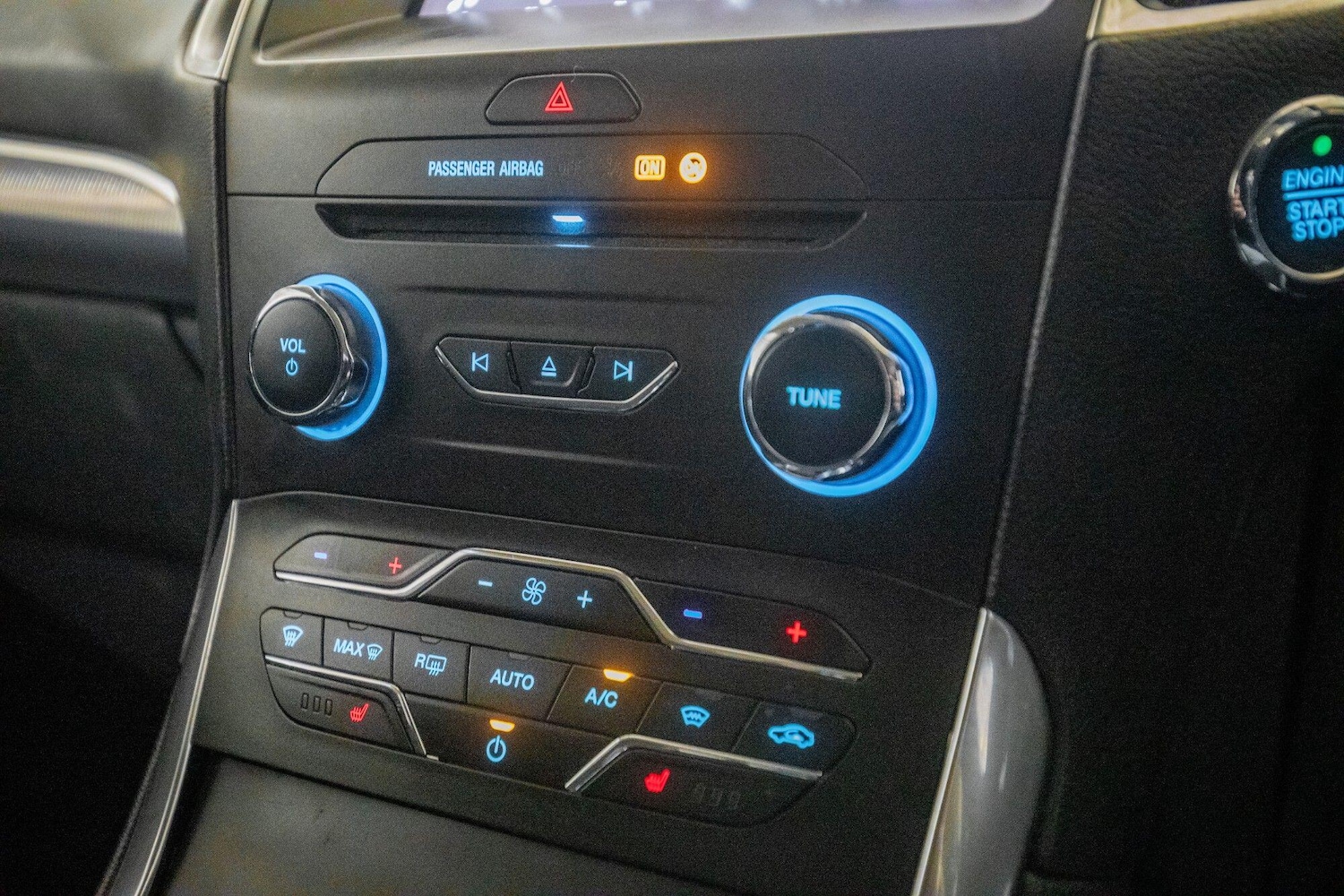 Used Ford S-Max 2017 for sale - 77330985: Photo 26