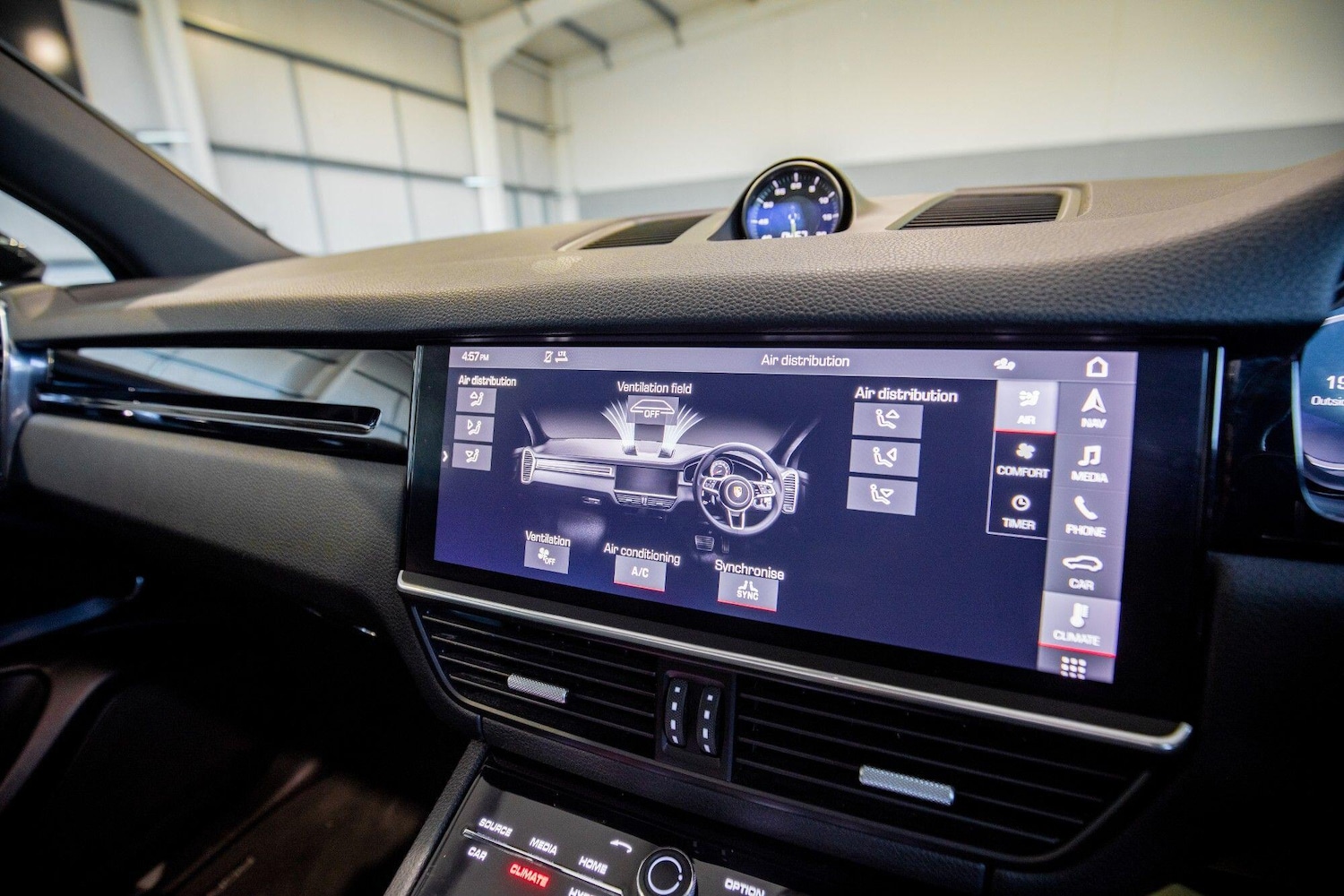 Used Porsche Cayenne 2020 for sale - 76824551: Photo 32