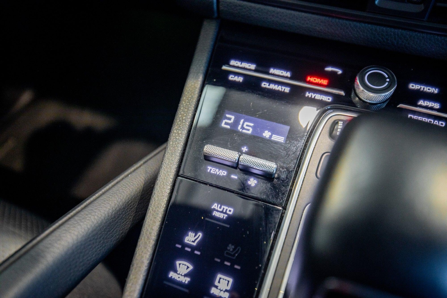 Used Porsche Cayenne 2020 for sale - 76824551: Photo 40