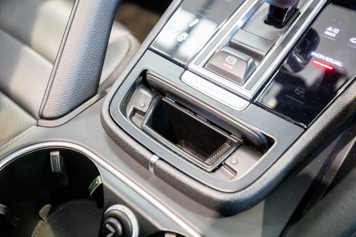 Used Porsche Cayenne 2020 for sale - 76824551: Photo 46