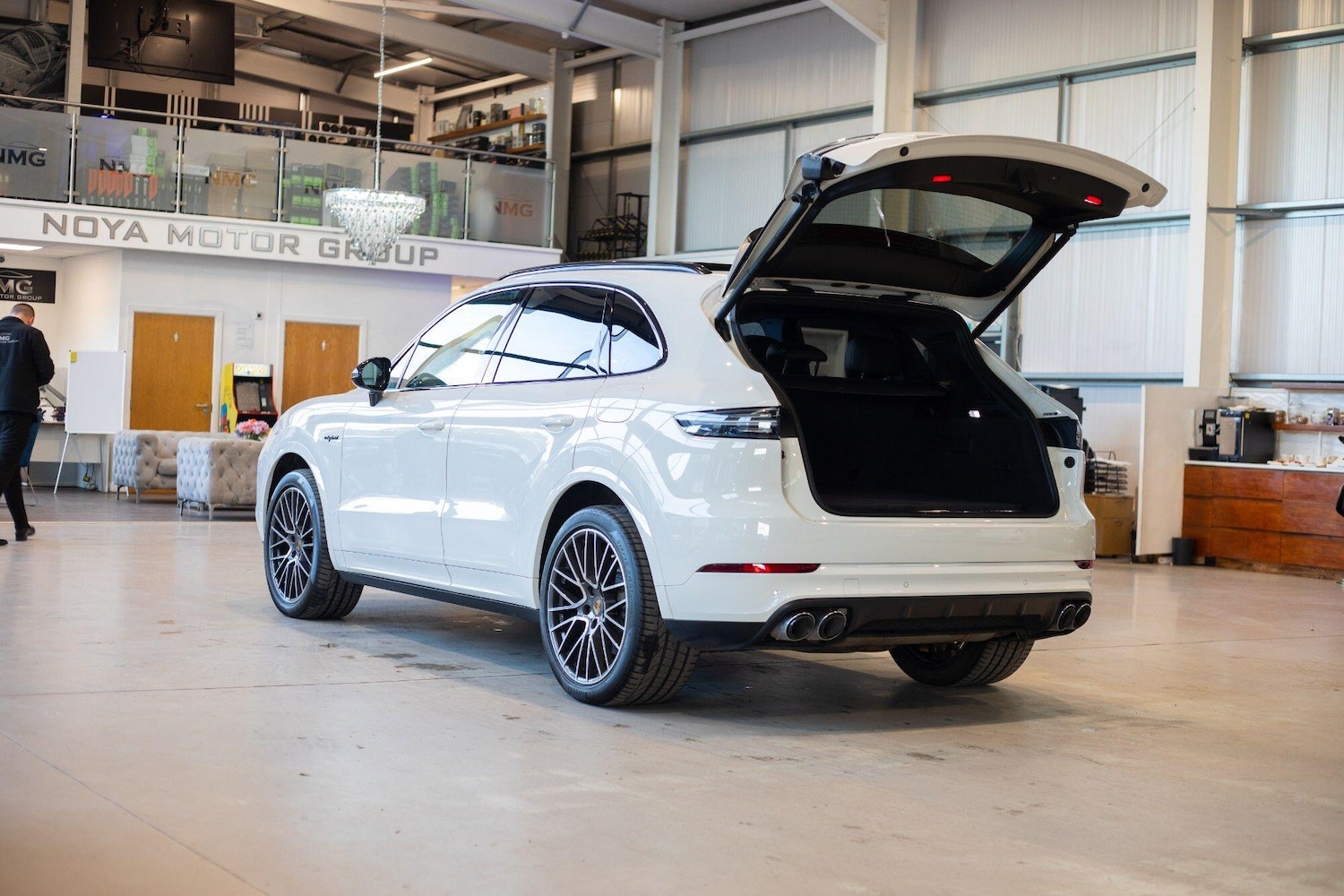 Used Porsche Cayenne 2020 for sale - 76824551: Photo 57