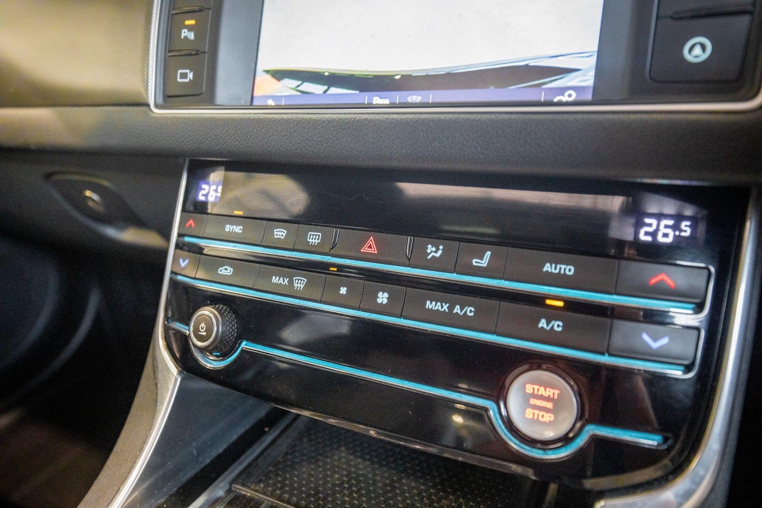 Used Jaguar XF for sale - 76824656: Photo 29