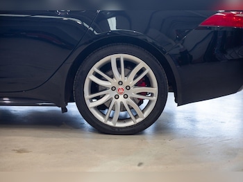 Used Jaguar XF 2016 for sale - 76824656: Photo