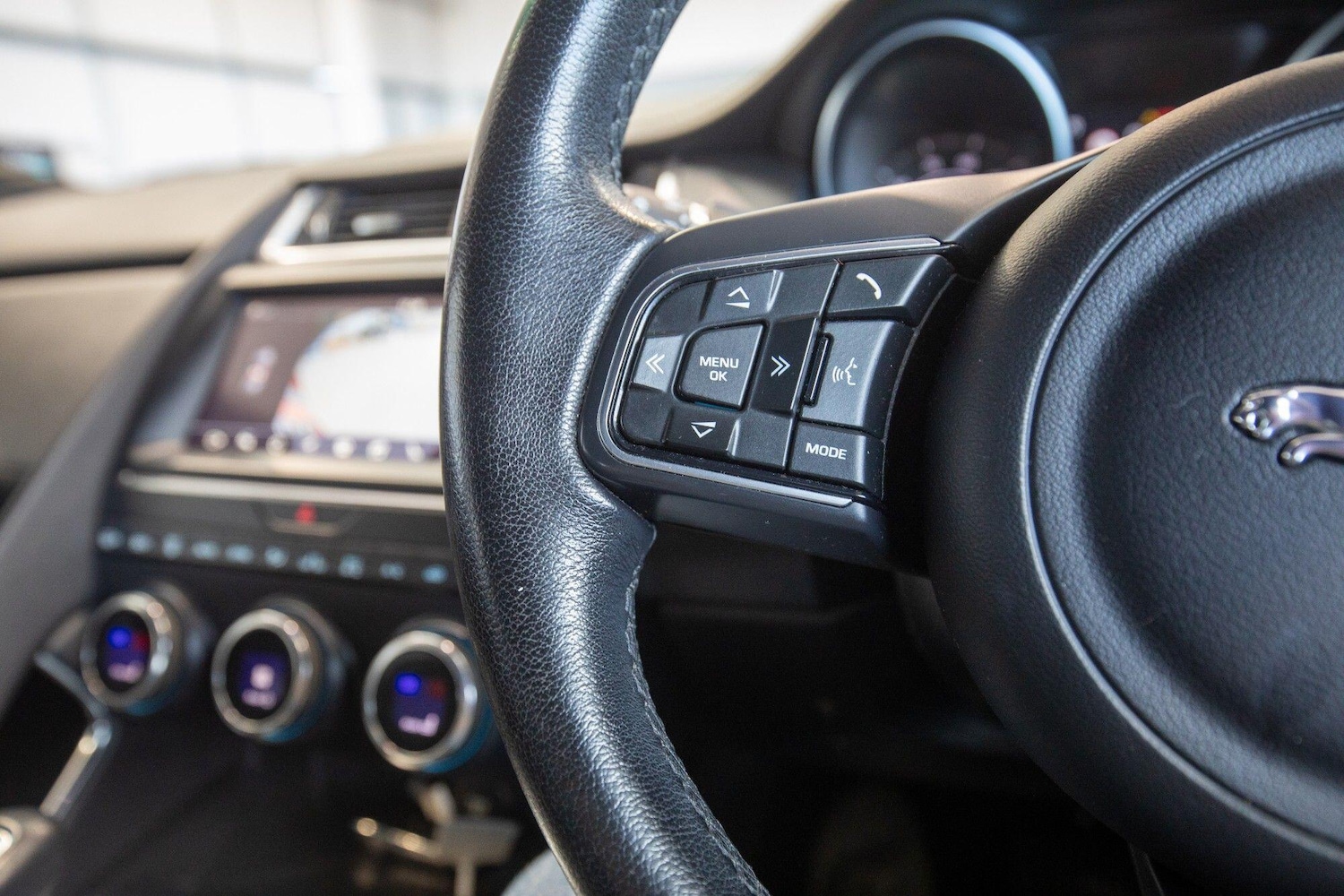 Used Jaguar E-Pace 2018 for sale - 76825250: Photo 33