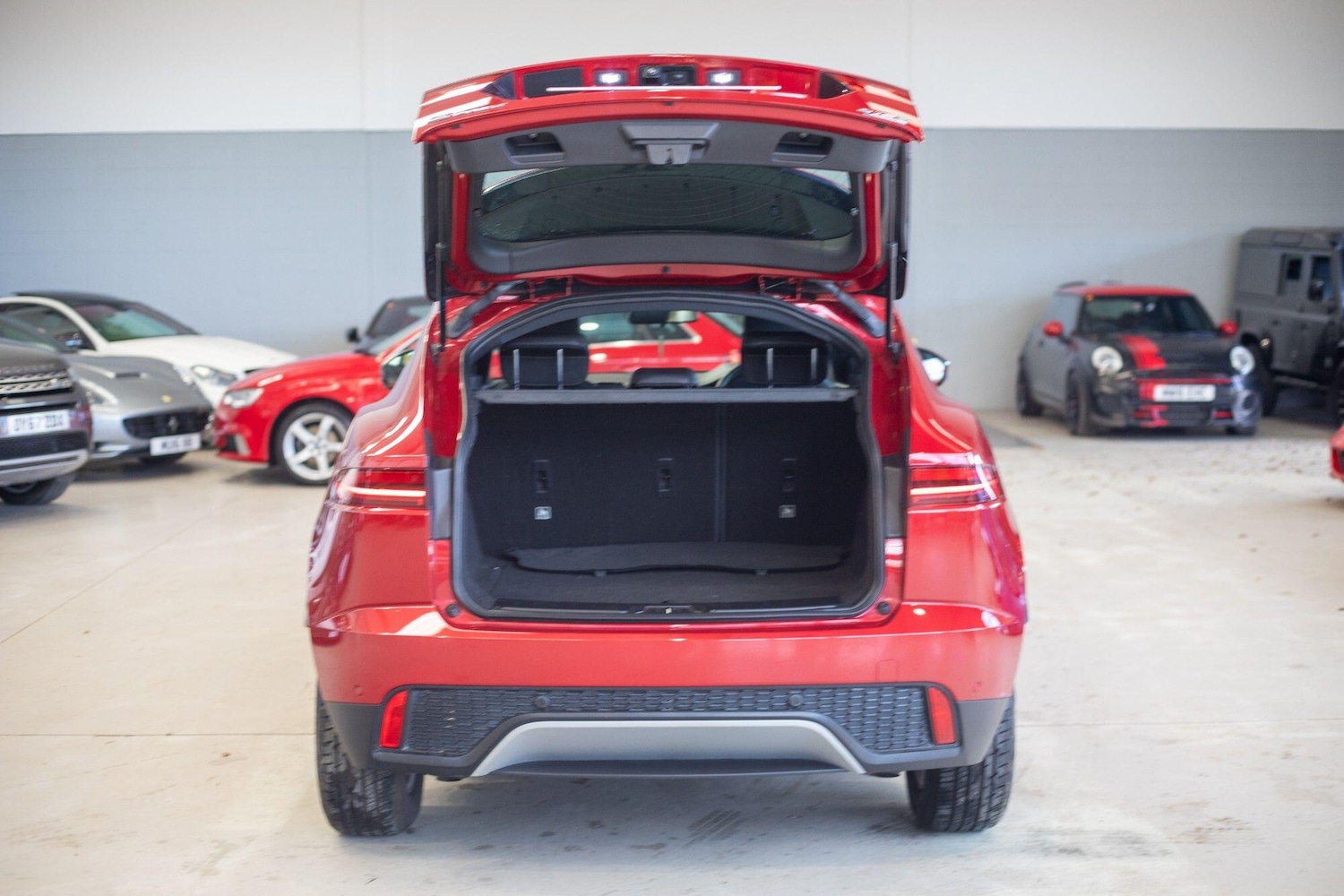 Used Jaguar E-Pace 2018 for sale - 76825250: Photo 38