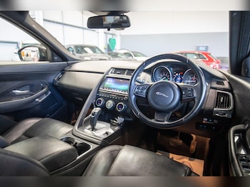 Used Jaguar E-Pace 2018 for sale - 76825250: Photo