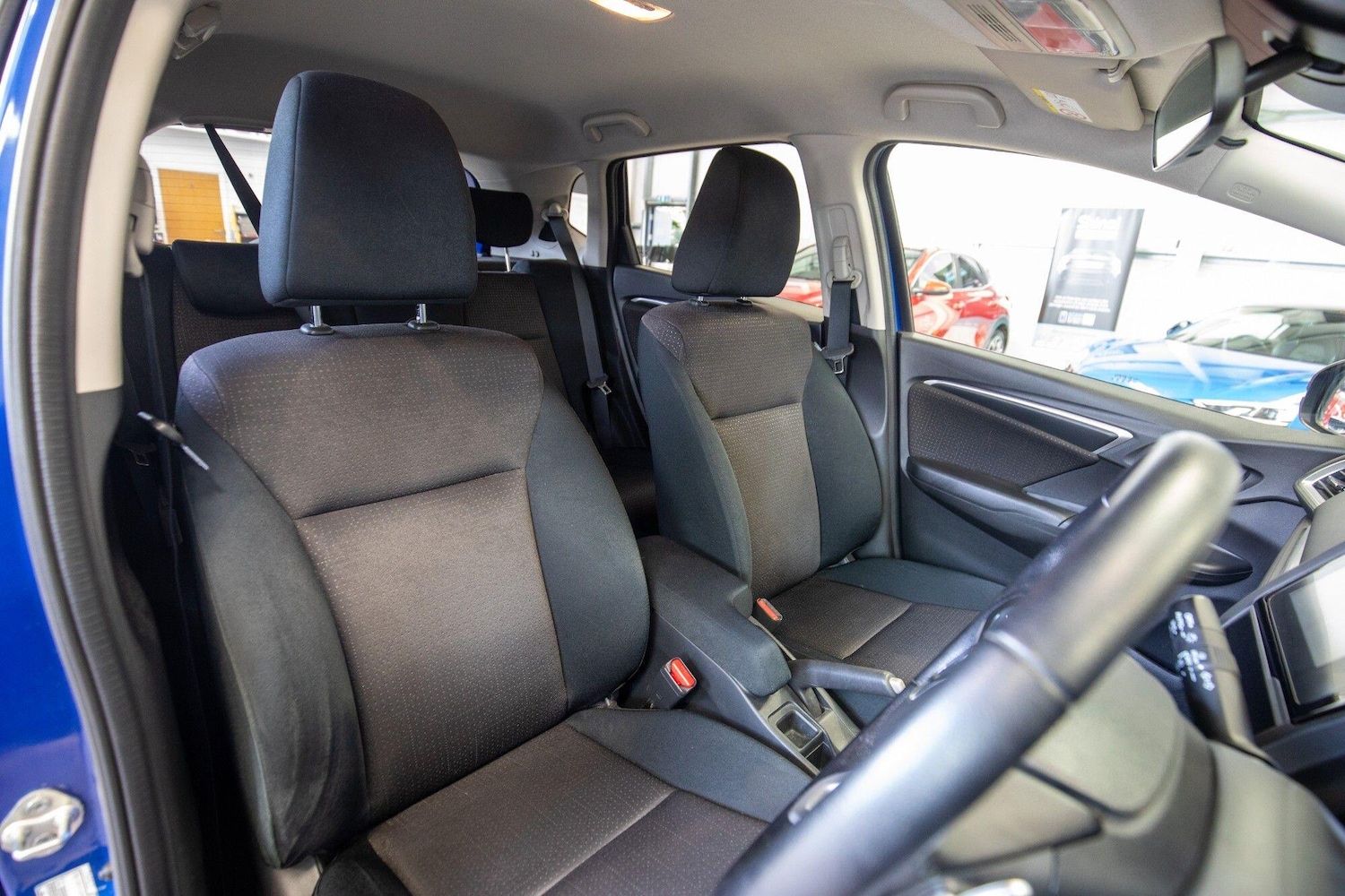 Used Honda Jazz 2016 for sale - 76825056: Photo 2