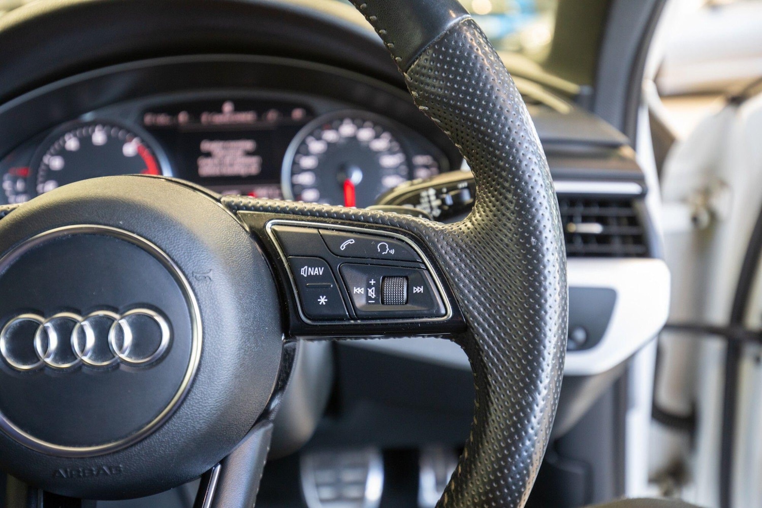 Used Audi A4 2018 for sale - 78204404: Photo 18