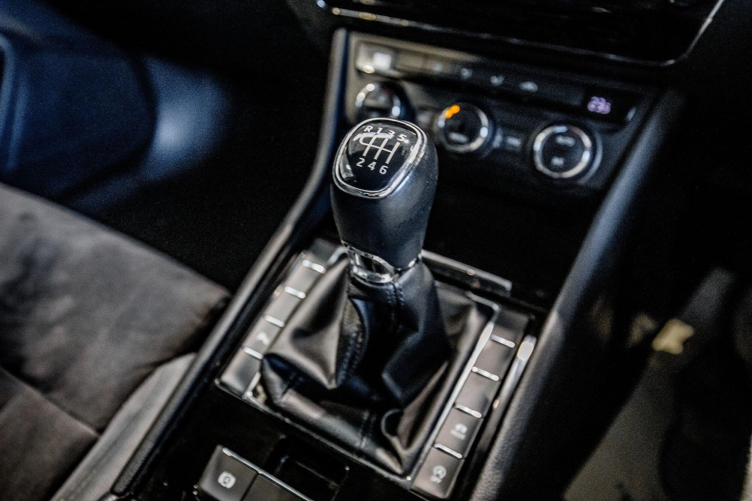 Used Skoda Superb 2017 for sale - 76865736: Photo 29