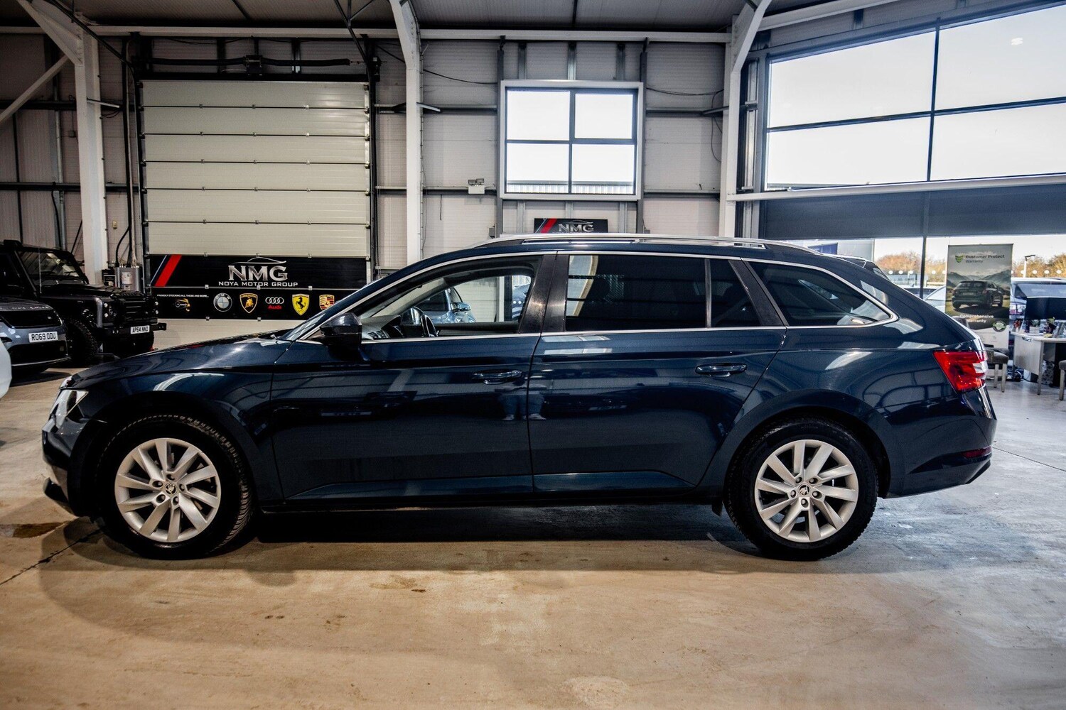 Used Skoda Superb 2017 for sale - 76865736: Photo 32