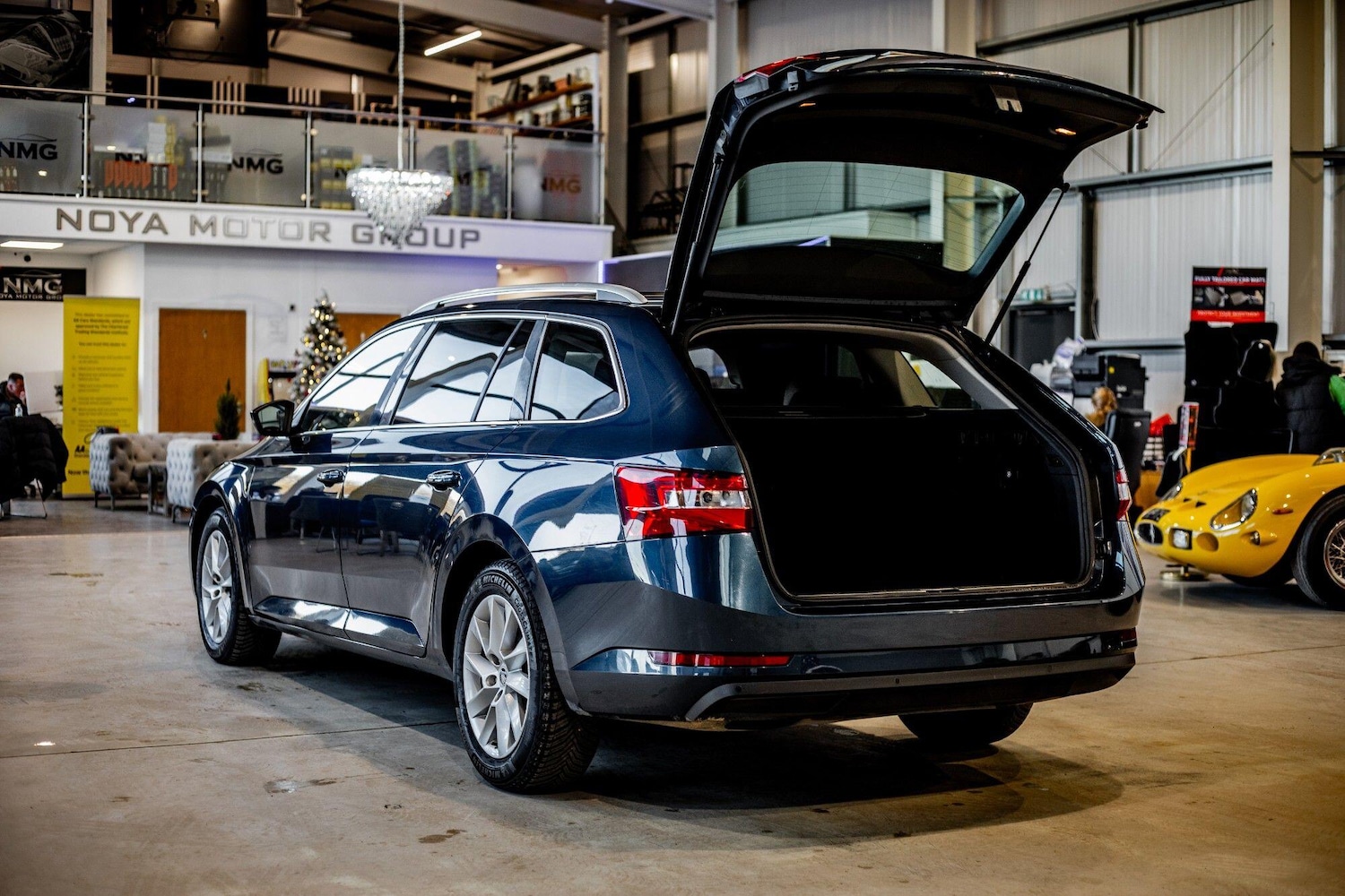 Used Skoda Superb 2017 for sale - 76865736: Photo 38