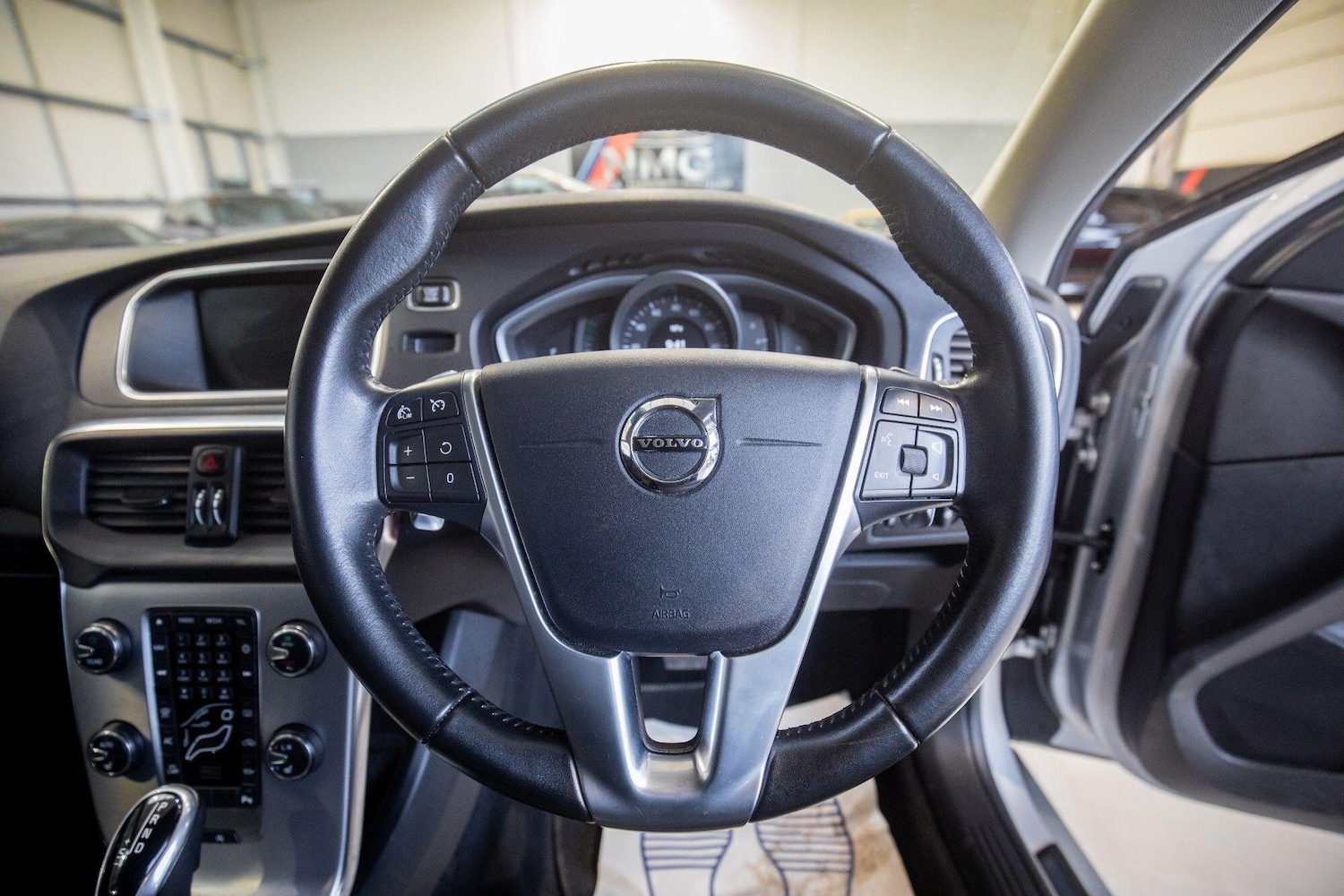 Used Volvo V40 2017 for sale - 77637523: Photo 19