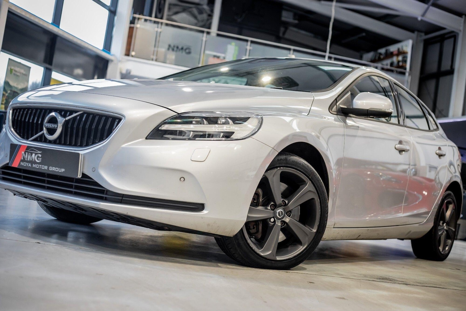 Used Volvo V40 2017 for sale - 77637523: Photo 6