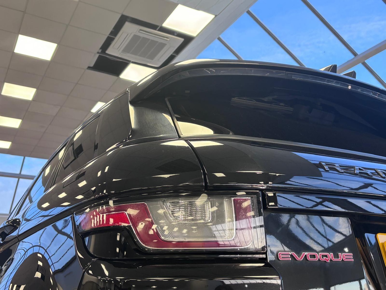 Used Land Rover Range Rover Evoque 2018 for sale - 77156468: Photo 19