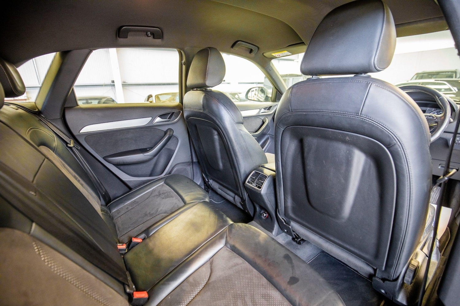 Used Audi Q3 2015 for sale - 76824525: Photo 12