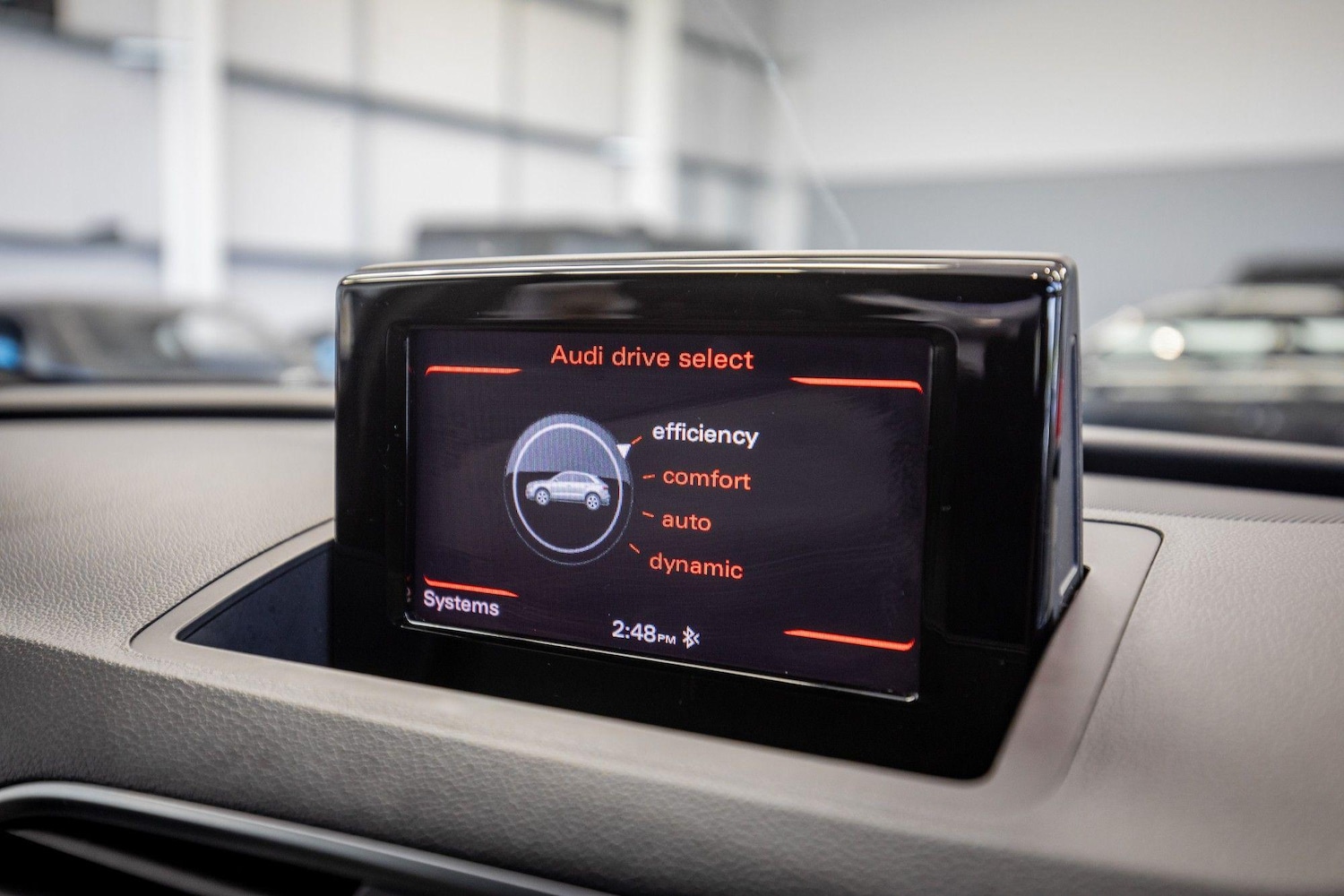 Used Audi Q3 2015 for sale - 76824525: Photo 25