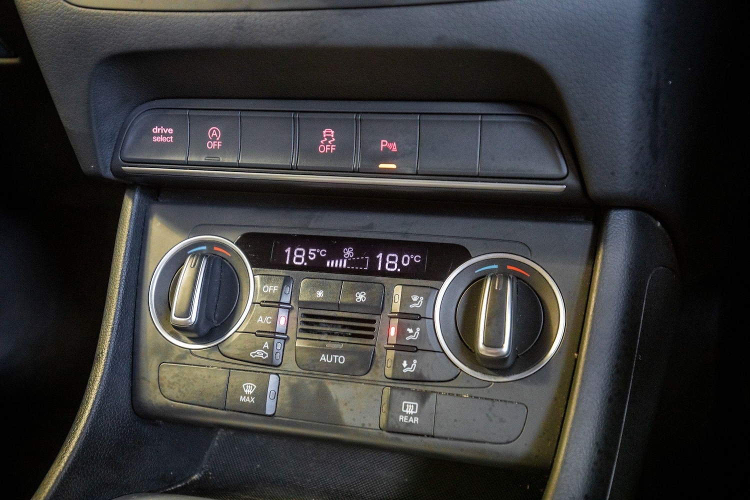 Used Audi Q3 2015 for sale - 76824525: Photo 27