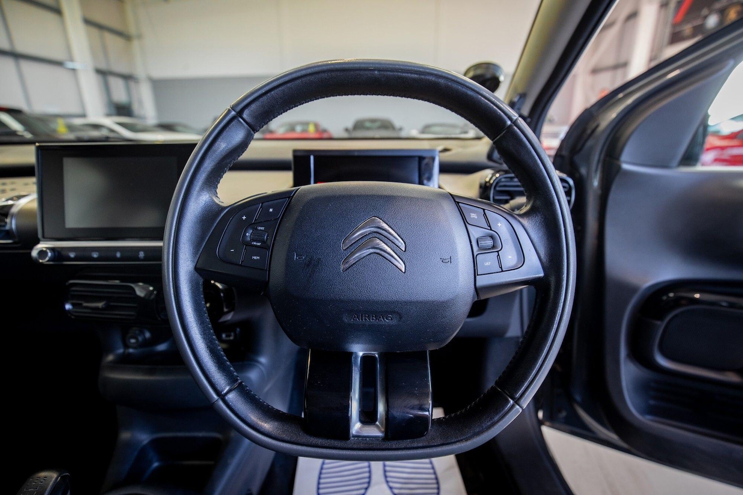 Used Citroen C4 Cactus for sale - 77074058: Photo 19