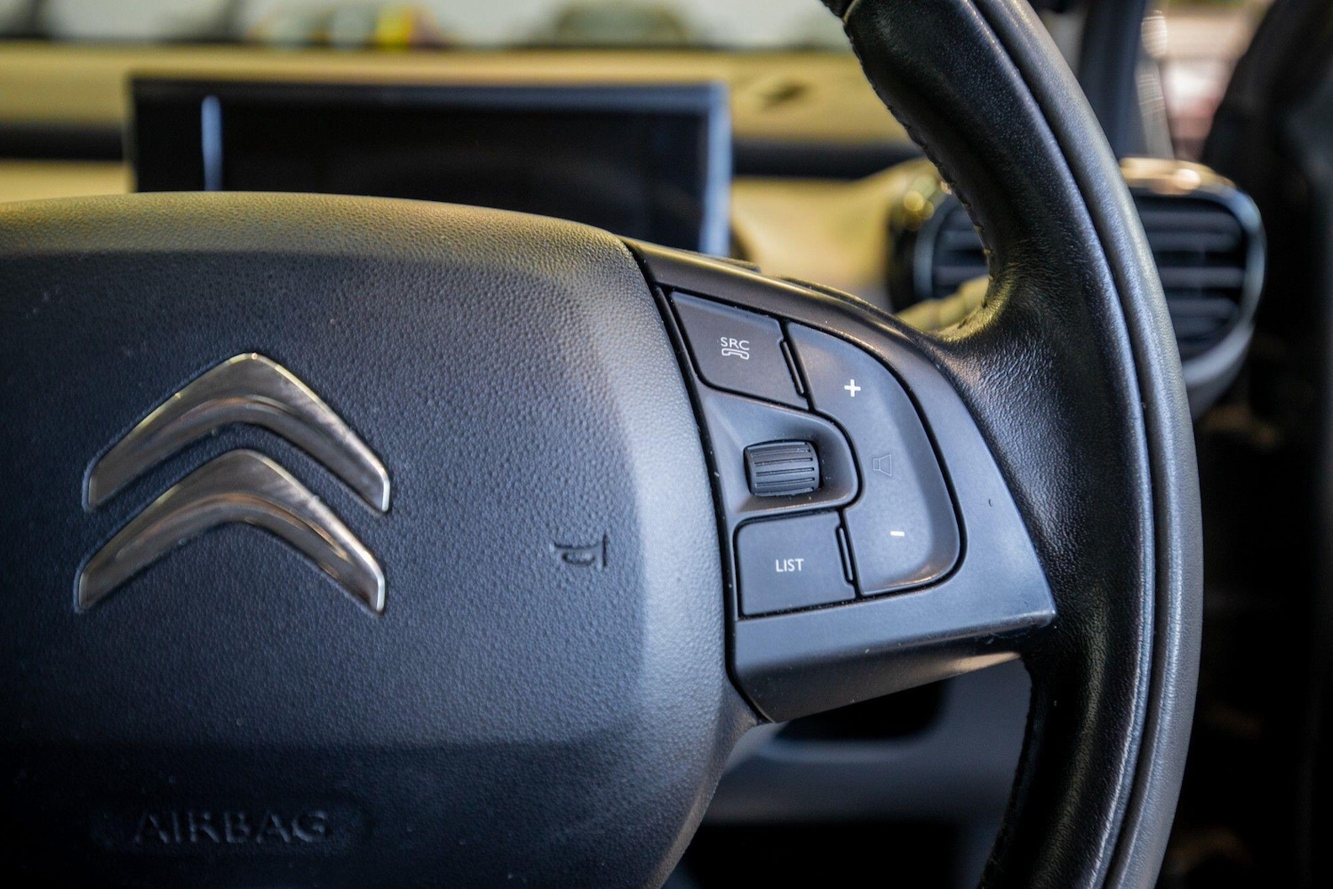 Used Citroen C4 Cactus for sale - 77074058: Photo 20