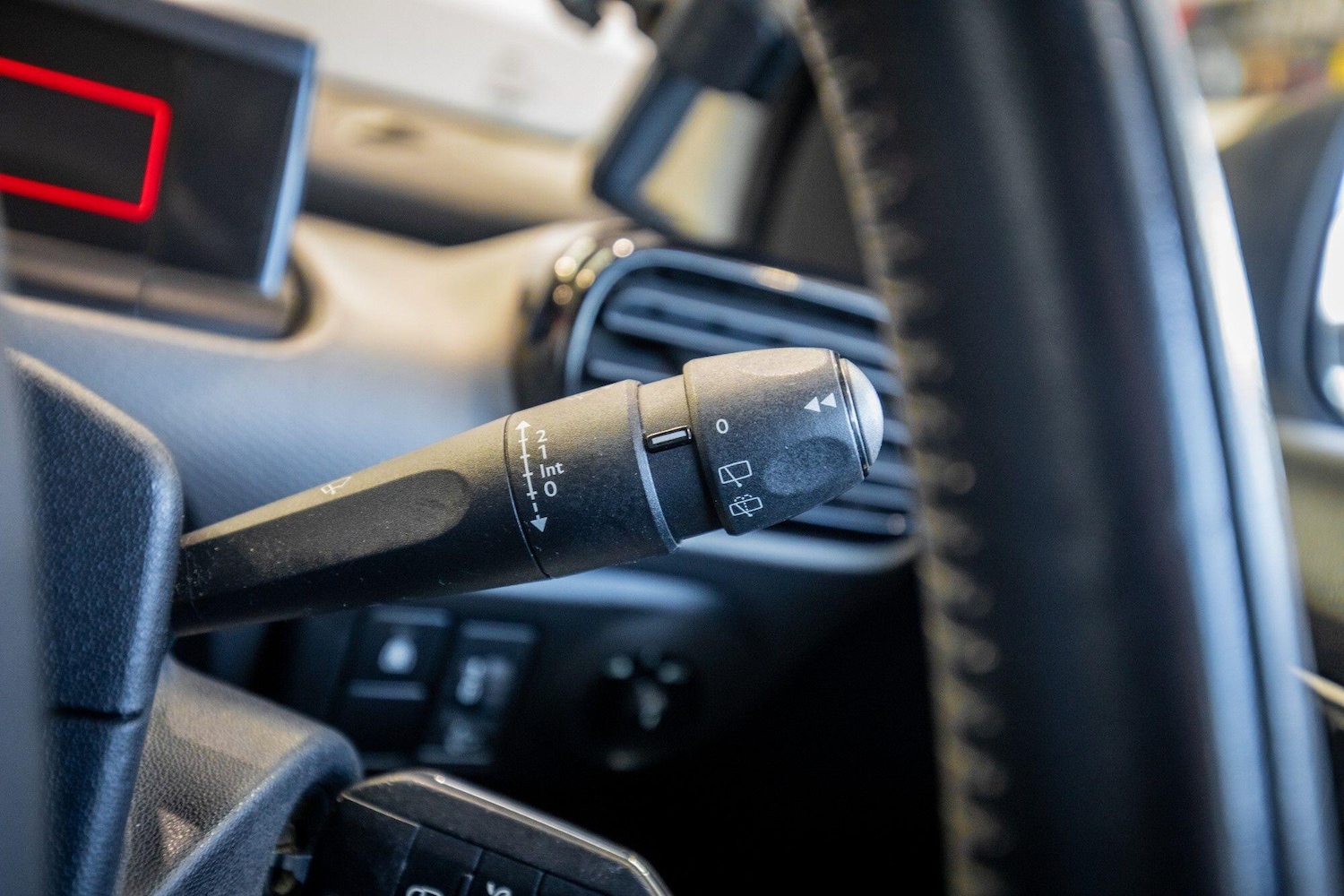 Used Citroen C4 Cactus for sale - 77074058: Photo 22