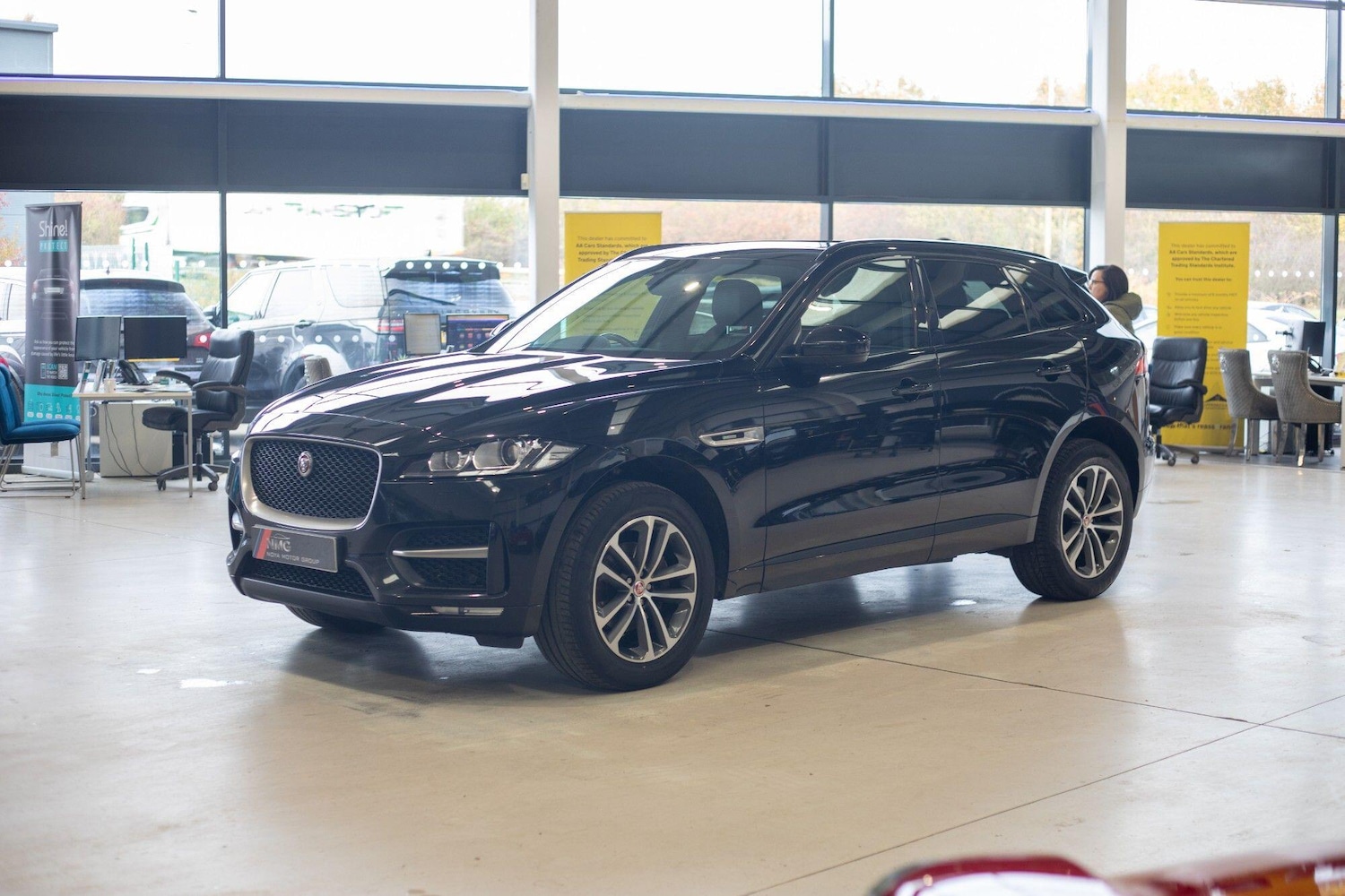Used Jaguar F-Pace 2019 for sale - 76824408: Photo 10