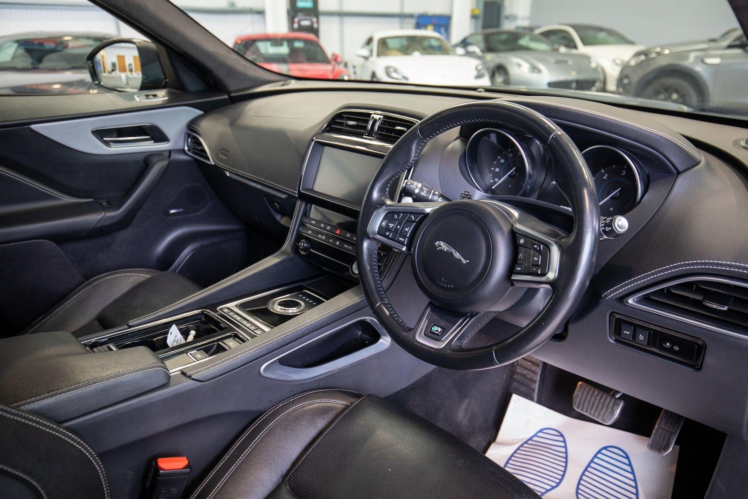 Used Jaguar F-Pace 2019 for sale - 76824408: Photo 17