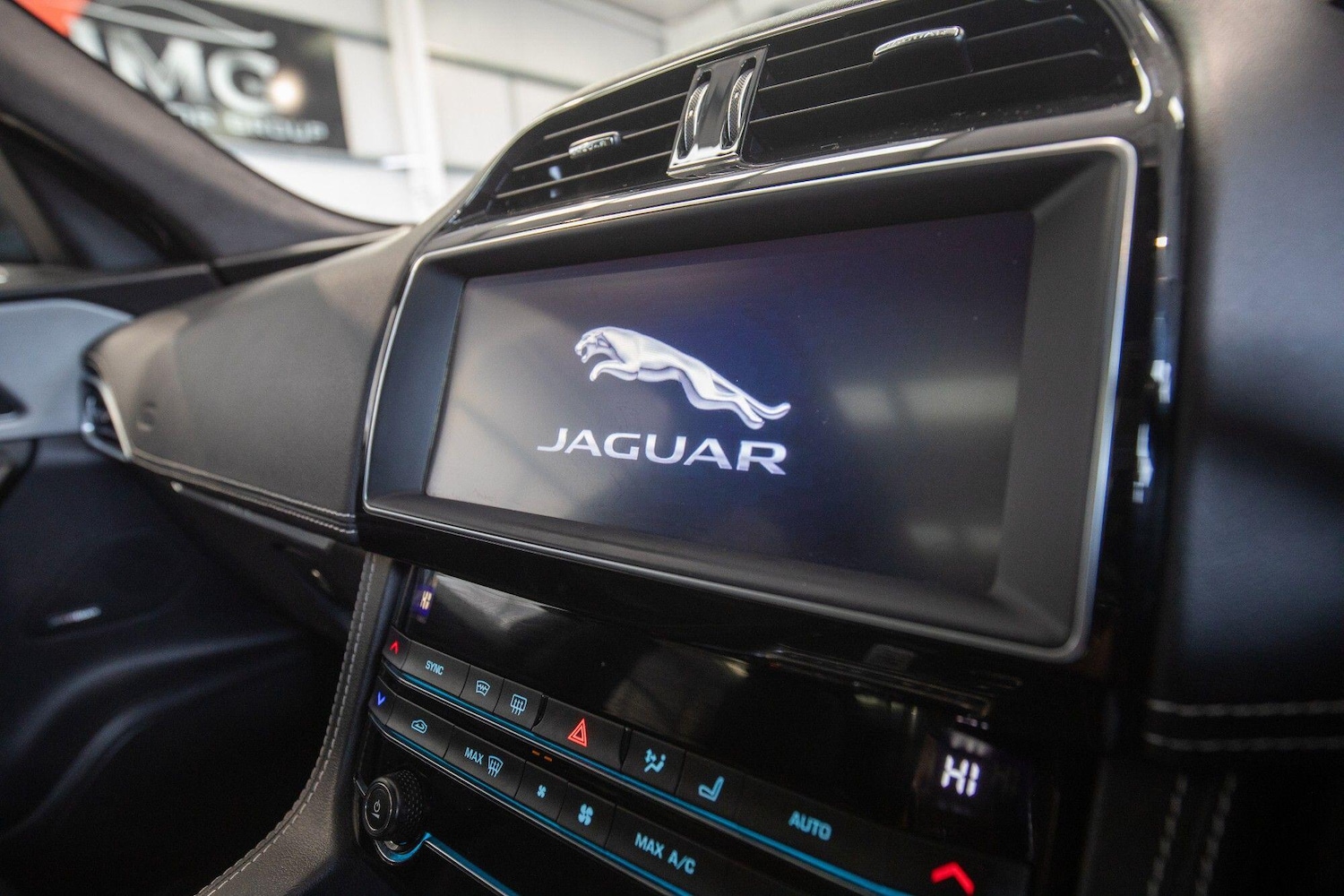 Used Jaguar F-Pace 2019 for sale - 76824408: Photo 24