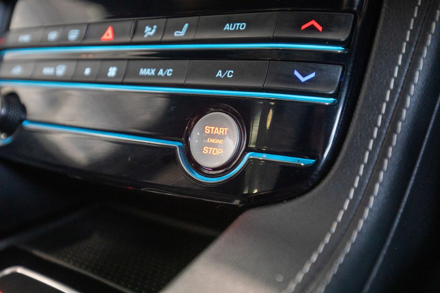 Used Jaguar F-Pace 2019 for sale - 76824408: Photo 26