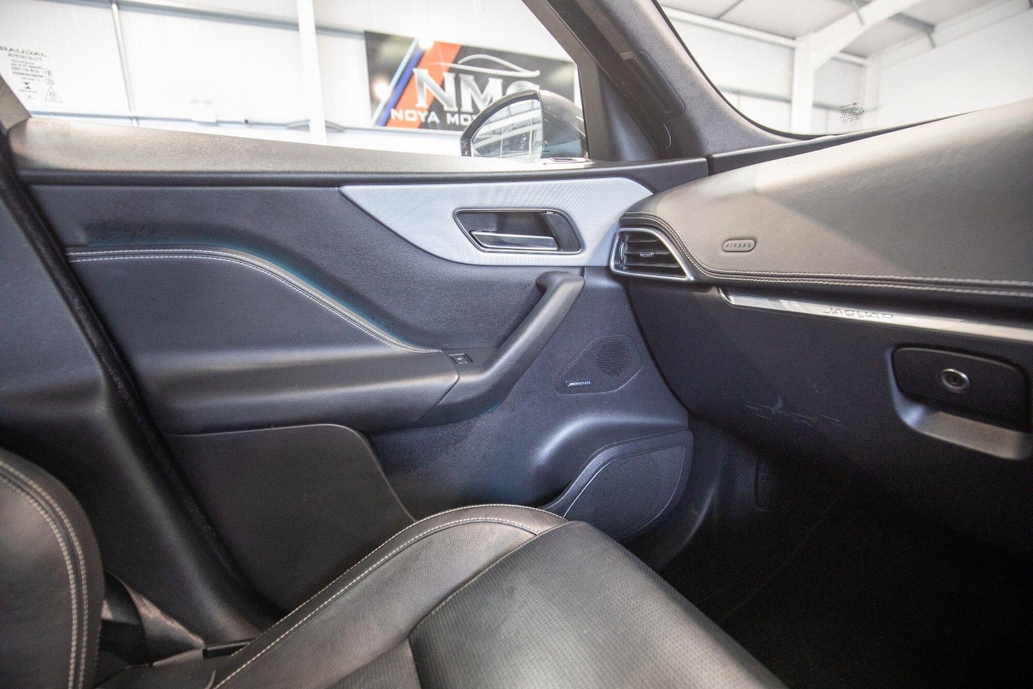 Used Jaguar F-Pace 2019 for sale - 76824408: Photo 30