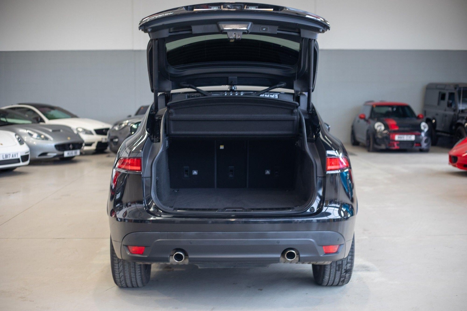 Used Jaguar F-Pace 2019 for sale - 76824408: Photo 45