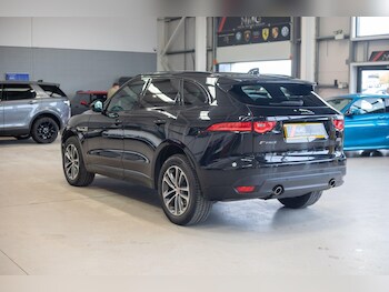 Used Jaguar F-Pace 2019 for sale - 76824408: Photo