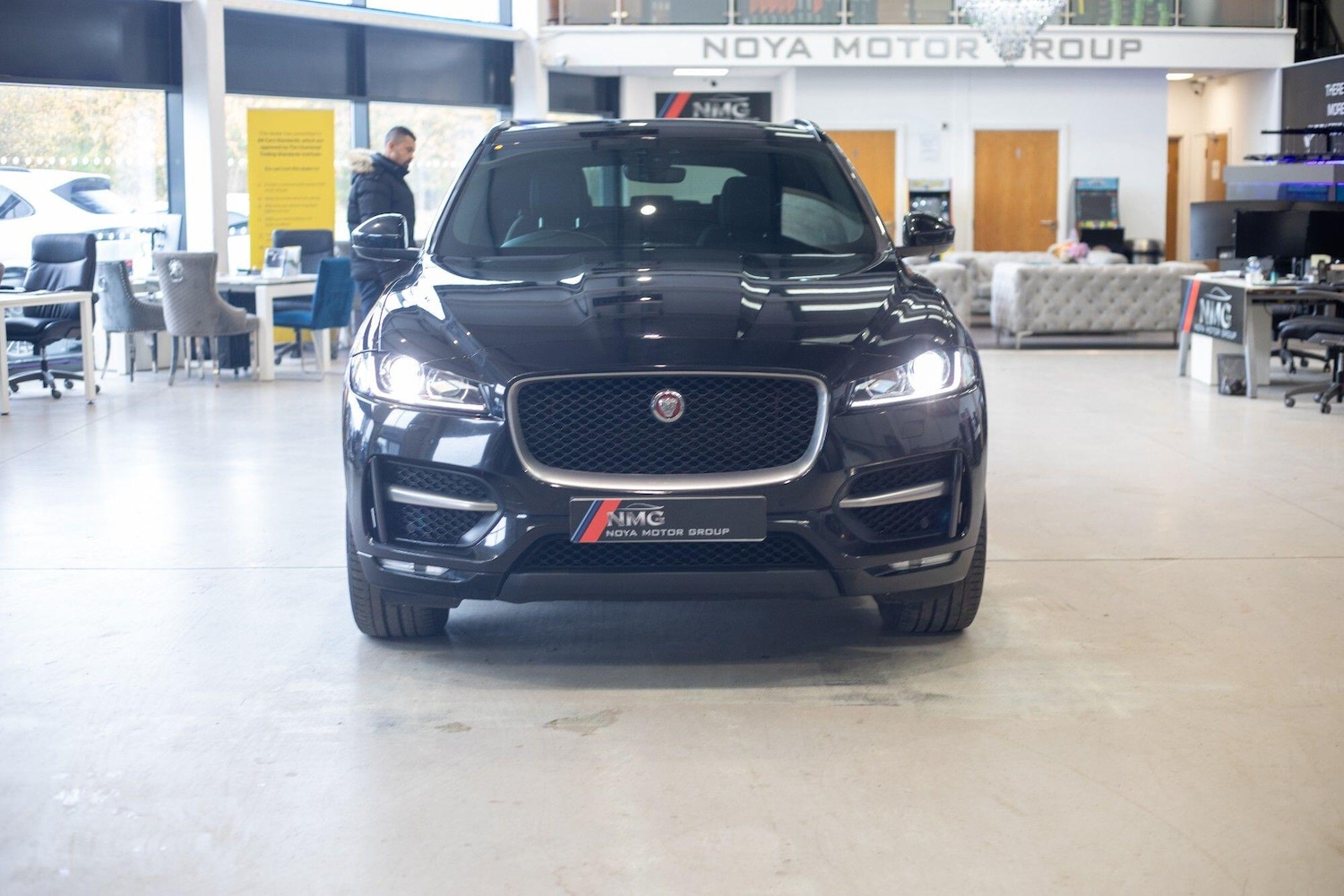 Used Jaguar F-Pace 2019 for sale - 76824408: Photo 7