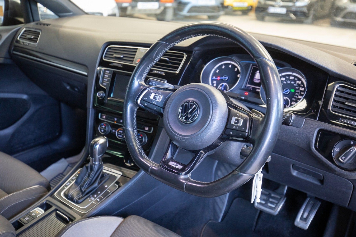 Used Volkswagen Golf 2014 for sale - 78204897: Photo 2