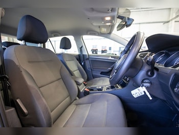 Used Volkswagen Golf 2017 for sale - 78672253: Photo