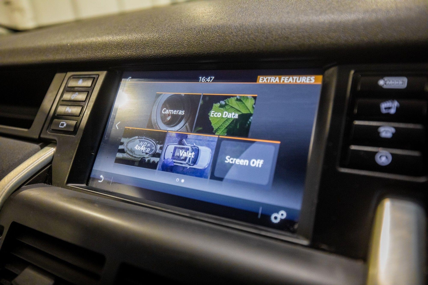 Used Land Rover Discovery Sport 2016 for sale - 77564935: Photo 24