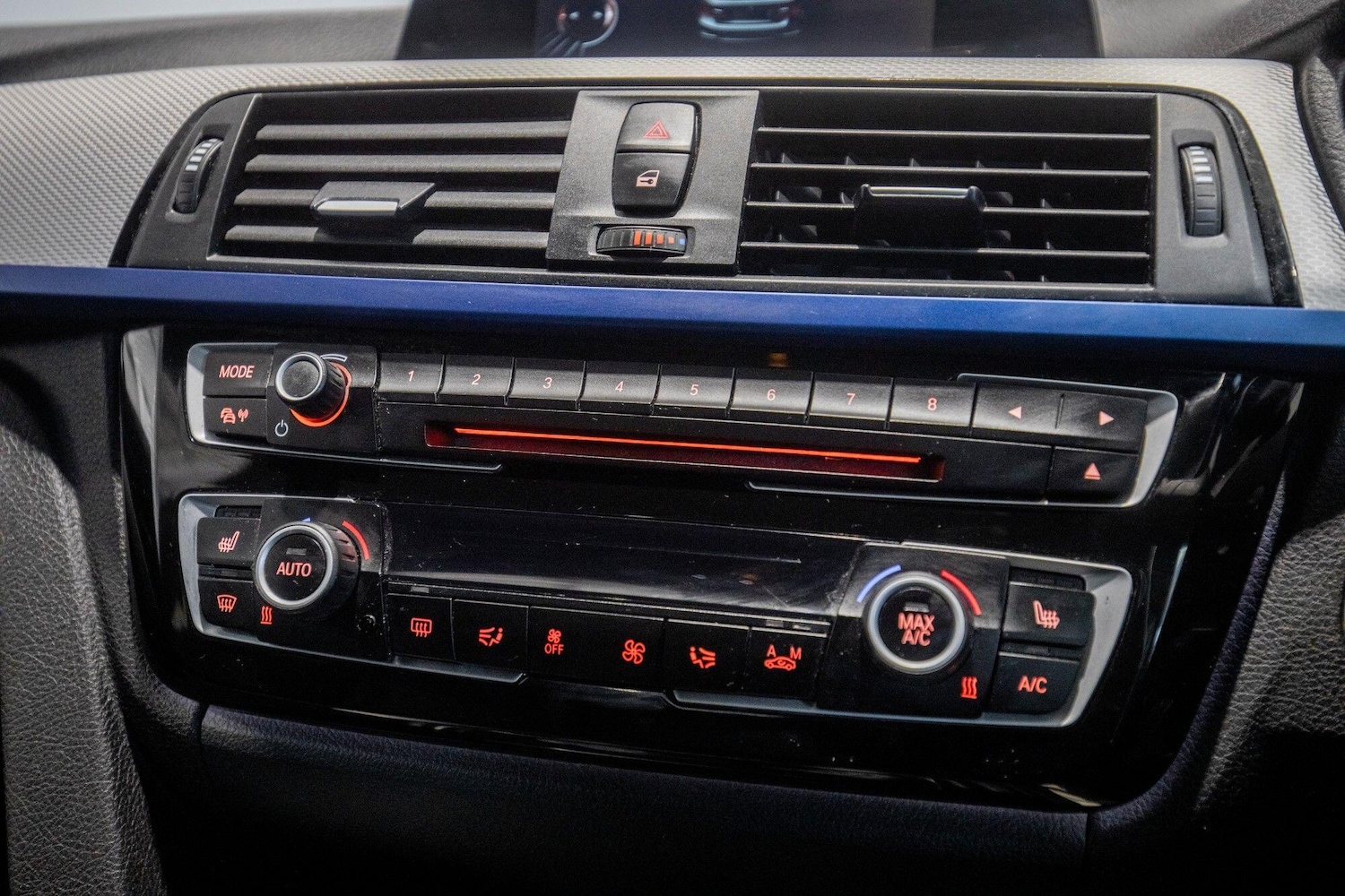 Used BMW 3 Series 2017 for sale - 77637924: Photo 27