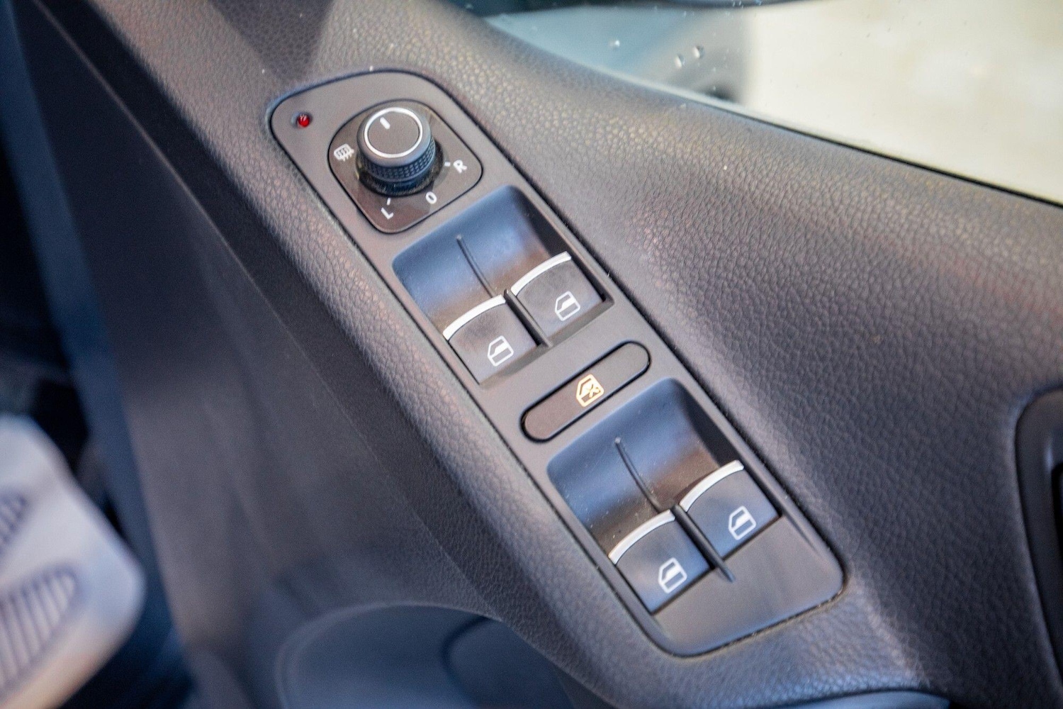 Used Volkswagen Tiguan 2015 for sale - 76823632: Photo 17